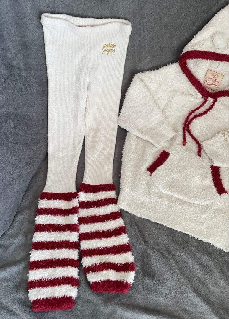 gelato pique クリスマス限定　上下セット　パーカー　レギンス