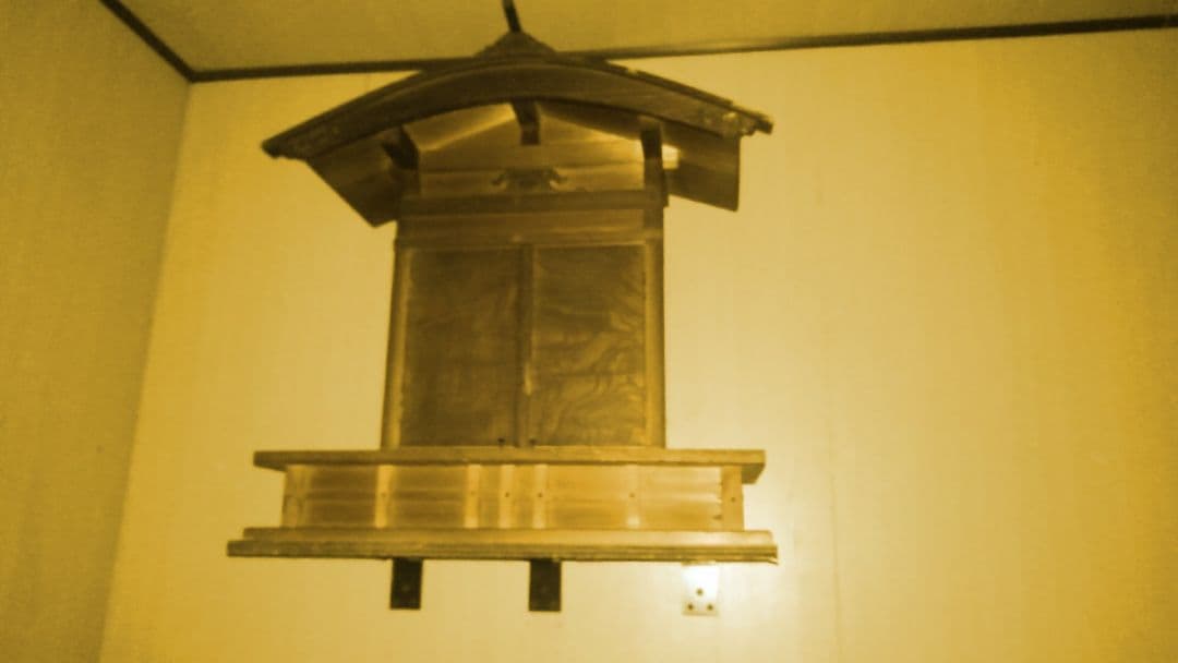 神棚(かみだな、神社)