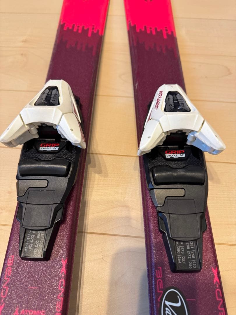 ATOMIC VANTAGE 130 ジュニアスキー板ケース付き