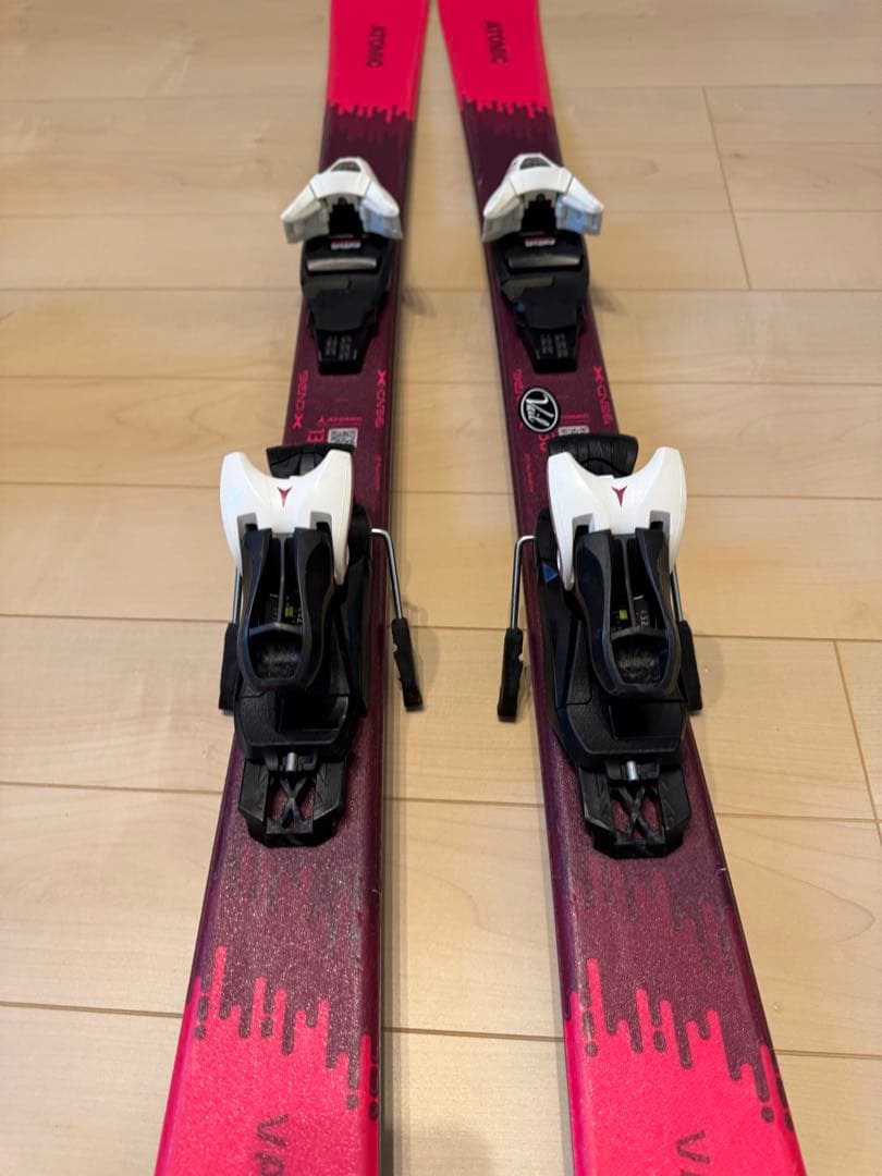 ATOMIC VANTAGE 130 ジュニアスキー板ケース付き