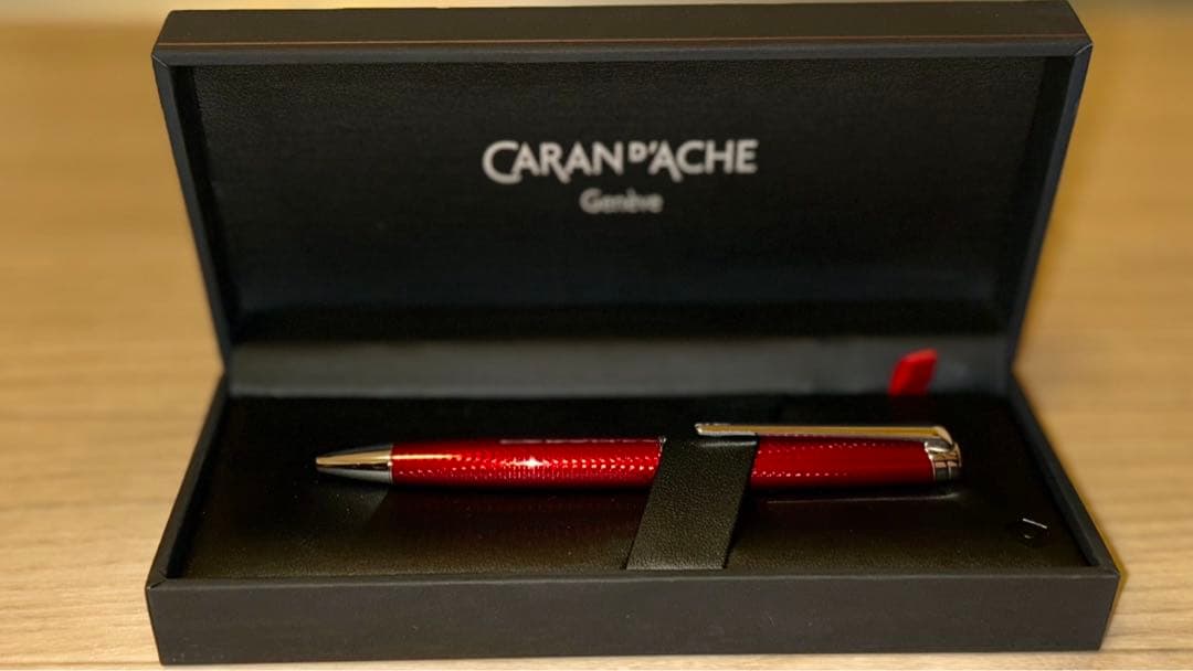 CARAN D'ACHE カランダッシュ レマン ルージュカーマイン ボールペン