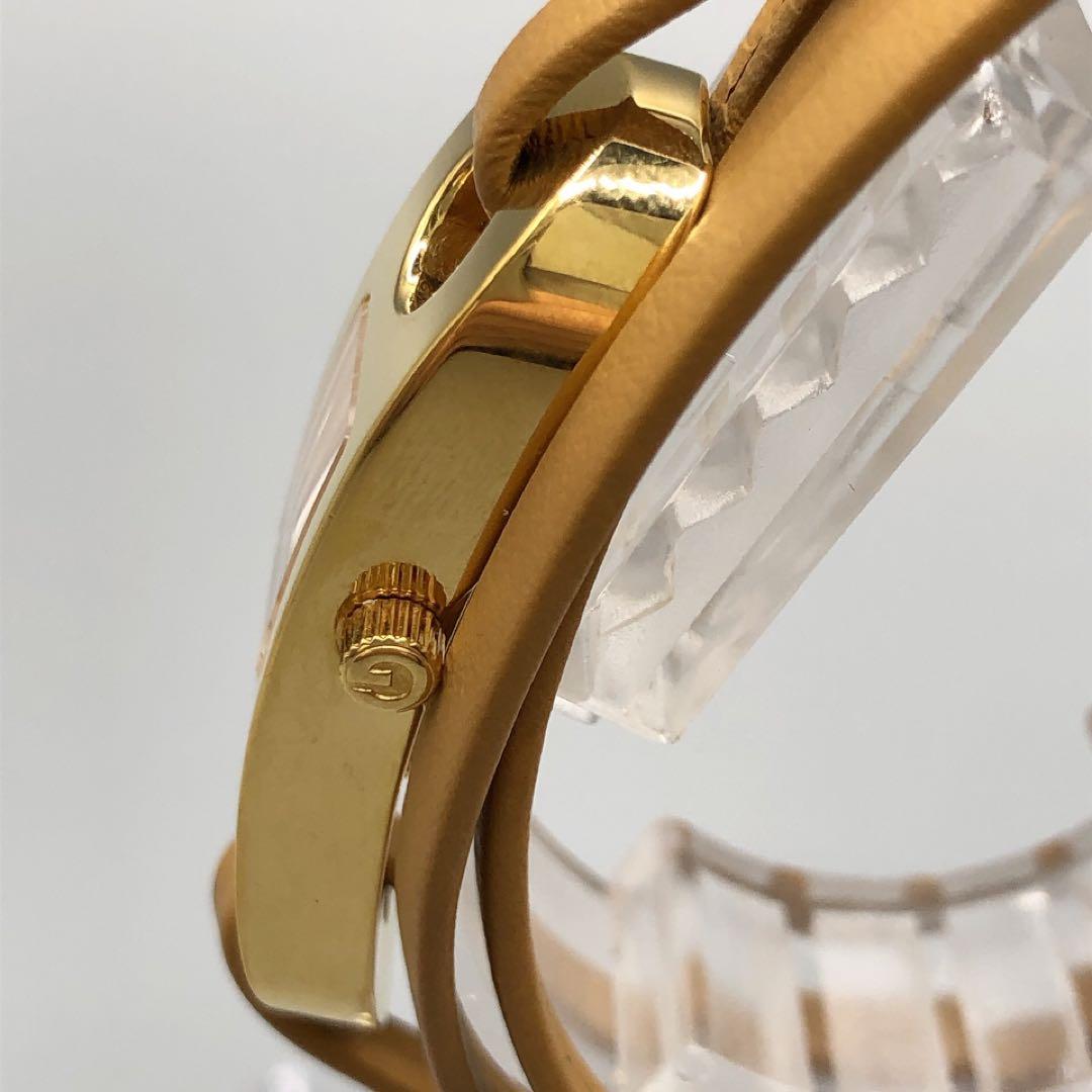 ジャンク　GUCCI 6100L　アナログ　腕時計　 ゴールド　バングル　不動