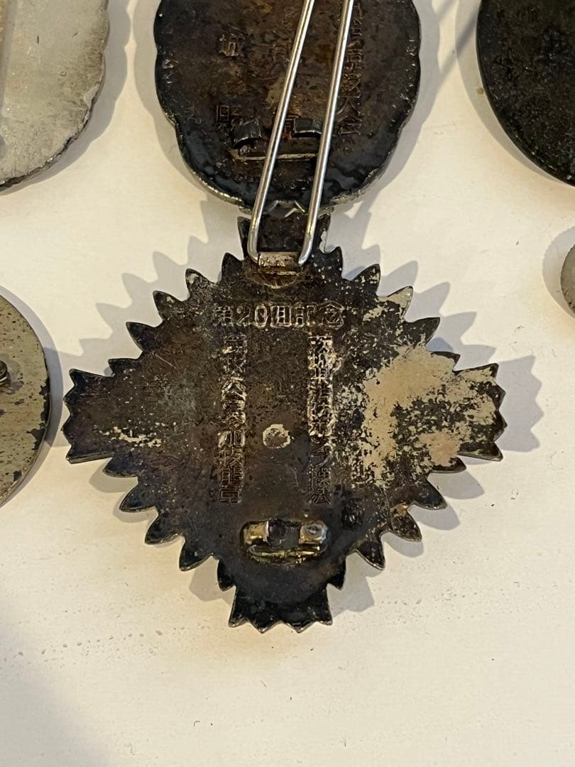 超大量　勲章　記念賞　大日本帝国　戦時中　レア　コレクション　アンティーク　銀貨