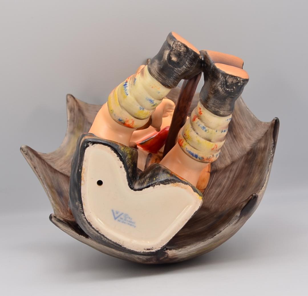 傘の少女／傘の少年　★フンメル　２体セット　ドイツ・ゲーベル　箱付き　美品