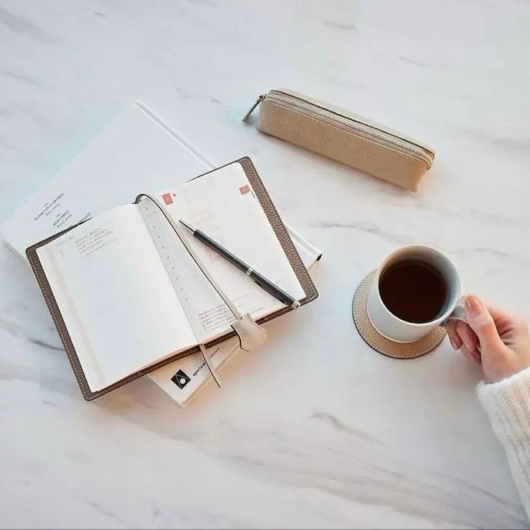 美品❤︎BONAVENTURA ペンケース シュリンクレザー グレージュ