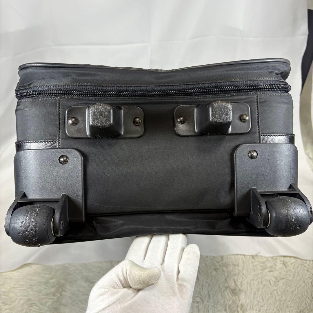 PRADA キャリーケース 三角ロゴ ナイロン キャリーバッグ ビジネス