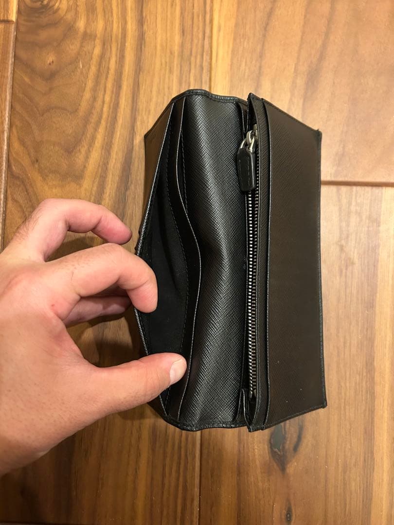 ロ*】様 ✴︎美品 PRADA 長財布 箱・ギャランティカード付き✴︎