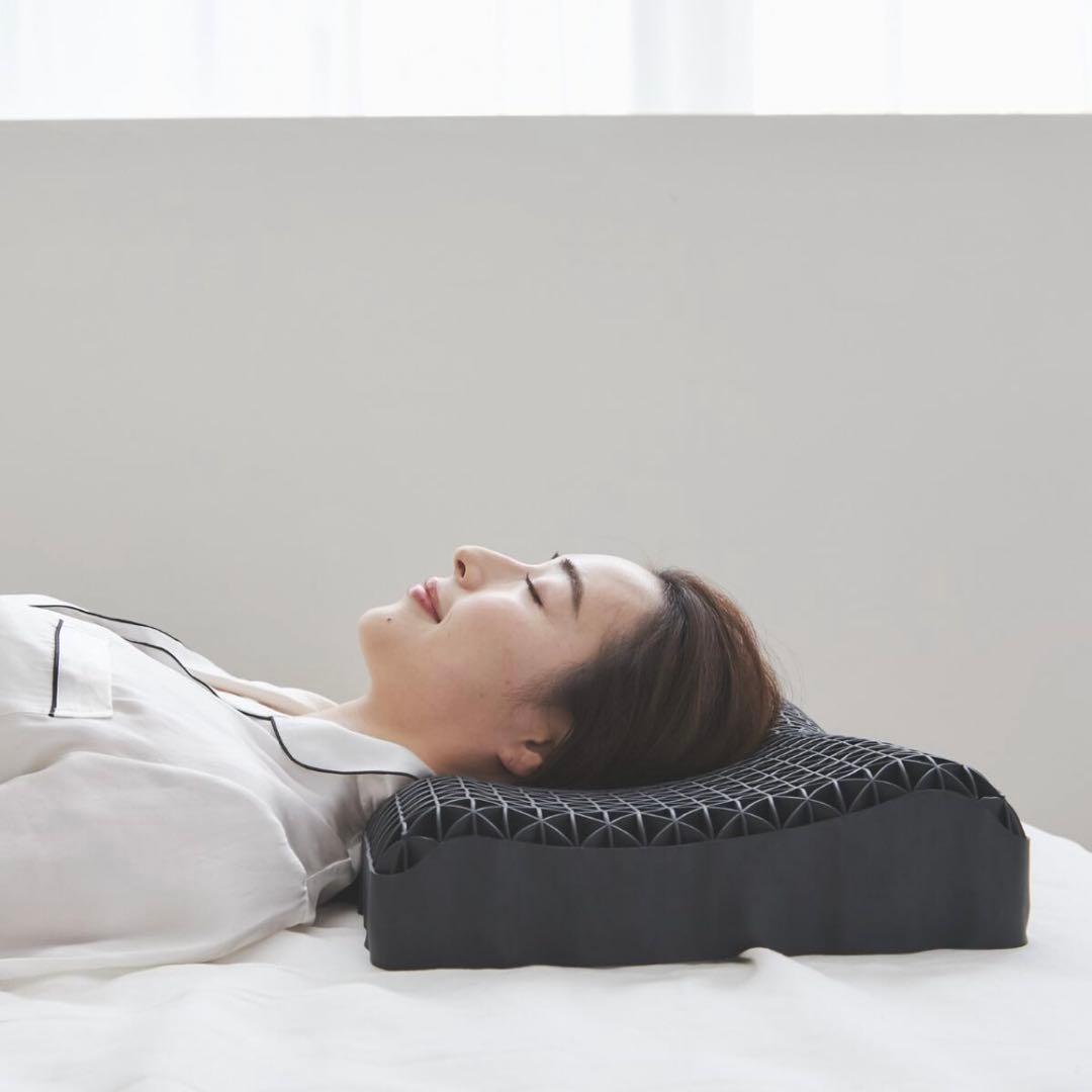 新品未使用 ヒツジのいらない枕 至極 枕カバー付 まくら ピロー 眠り製作所 黒