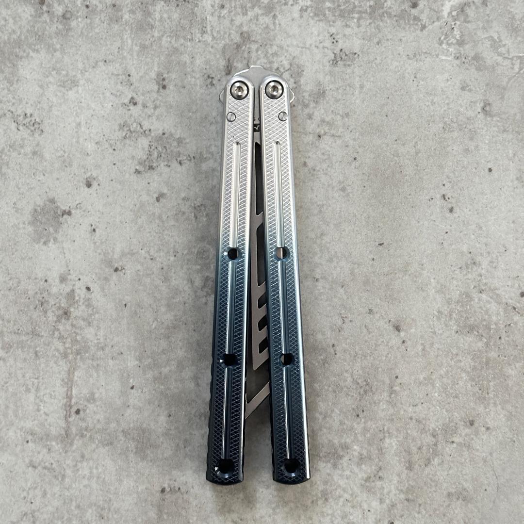 バタフライナイフトレーナー　ARMED SHARK Krake Raken V3