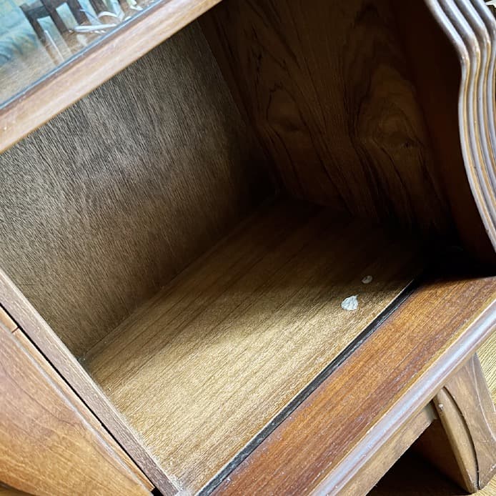 サイドボード　飾り棚　食器棚　木製　茶色　ブラウン　昭和レトロ　レトロ