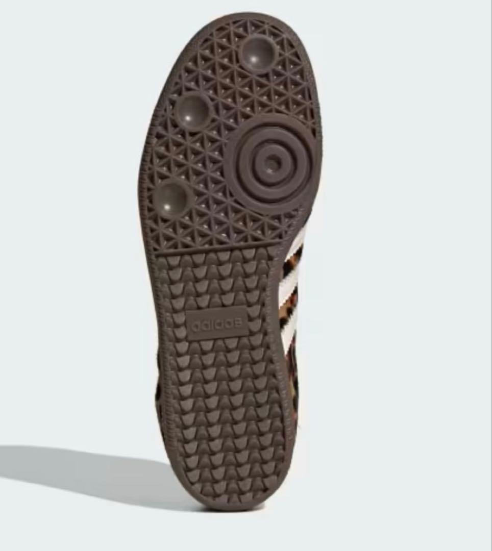 adidas レオパード柄 スニーカー