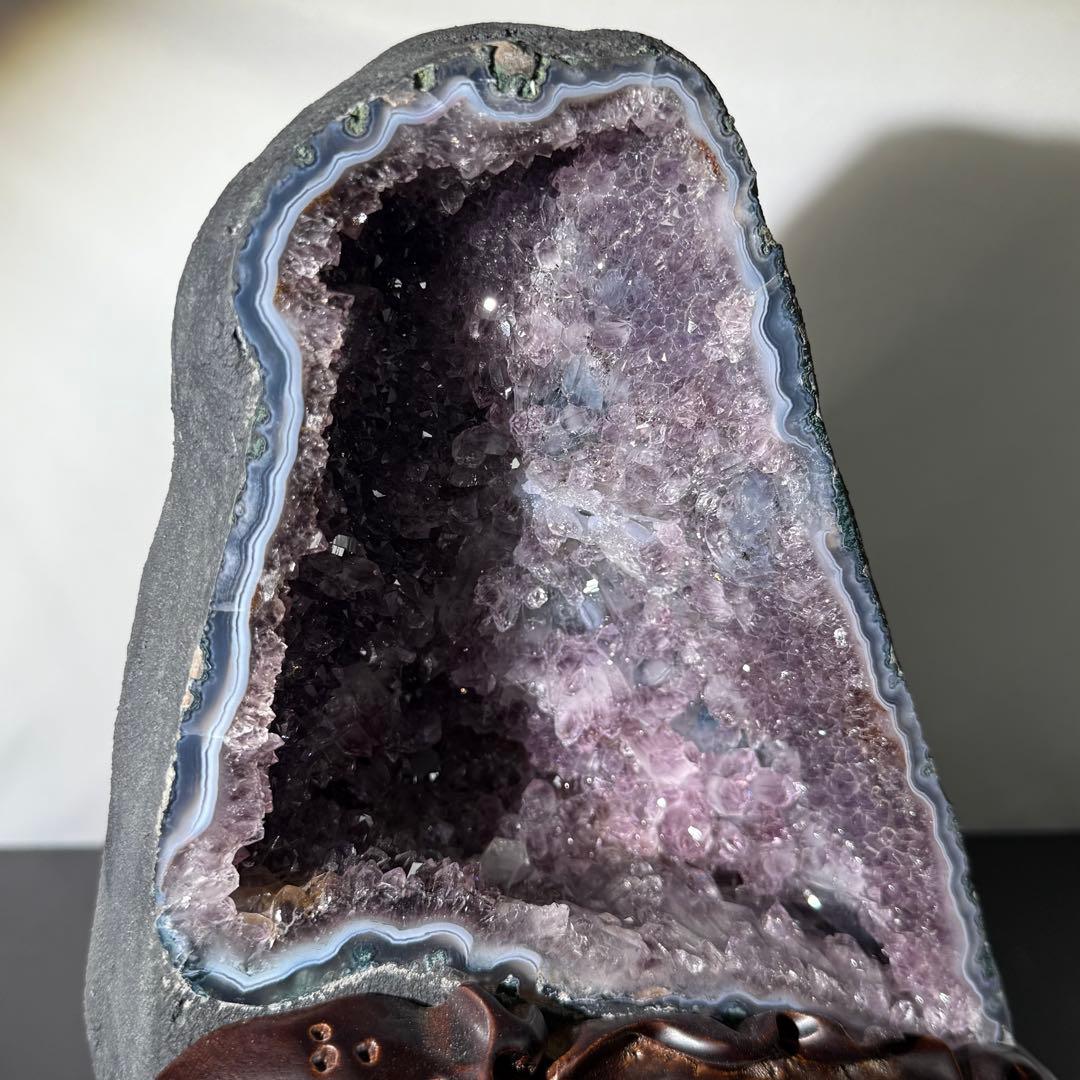 ブラジル産❣️天然石水晶共生アメジストのドーム　置物　台座付きNO.011811