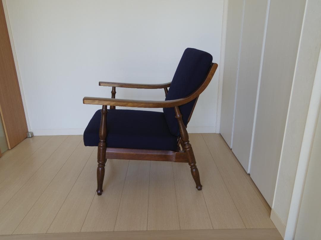 【張替え未使用品】かしわ木工シングルソファー