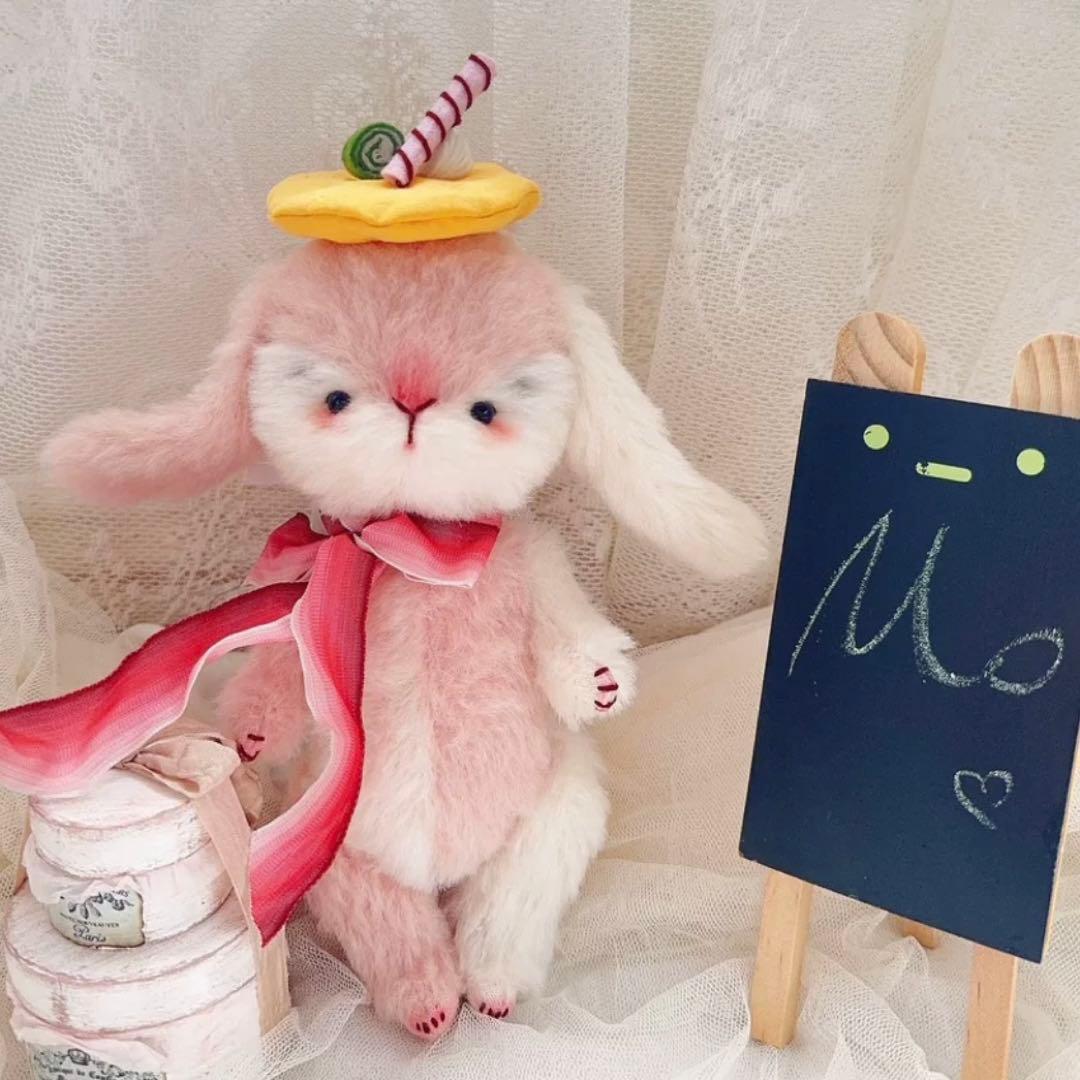 いちごミルクバニー Moちゃん ぬいぐるみ 部屋飾り ハンドメイド 海外作家様