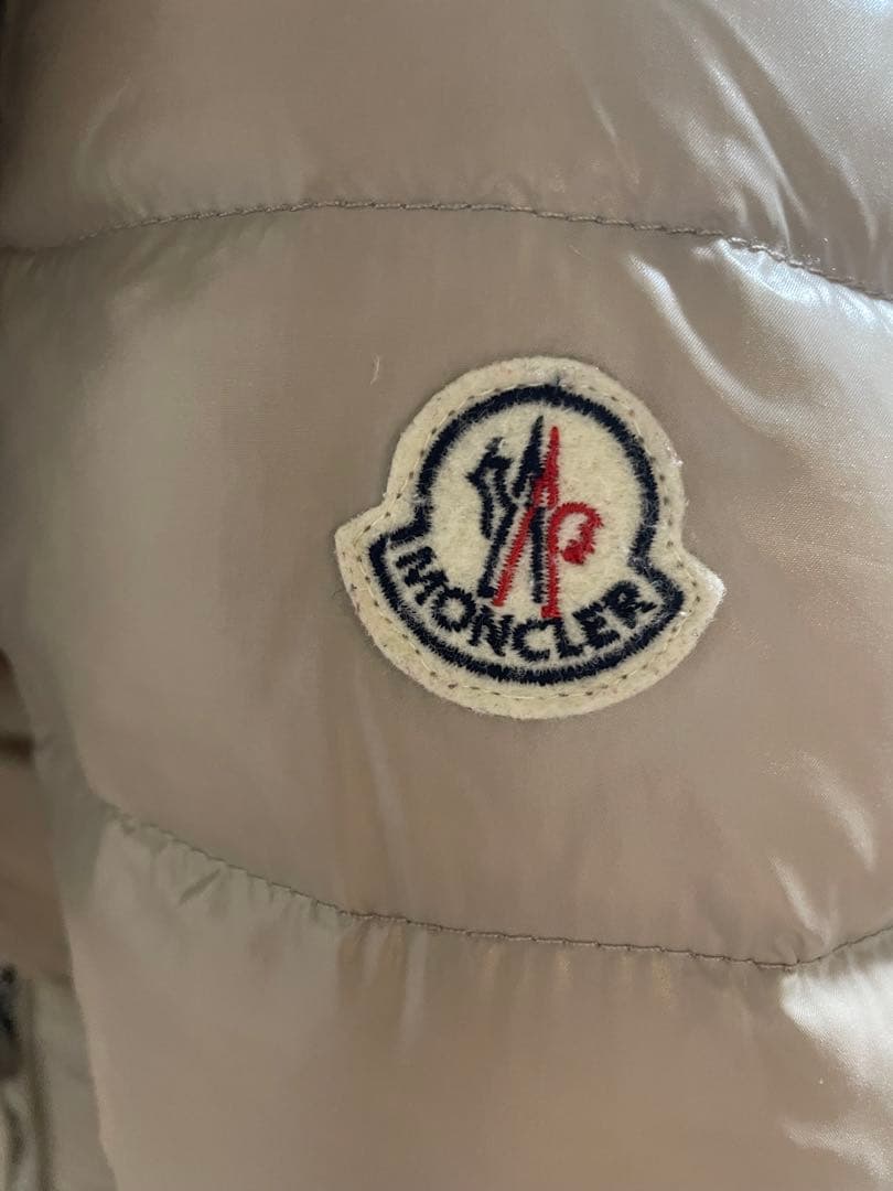 Moncler HERMIFURダウンジャケット ベージュ ファー付き 0サイズ