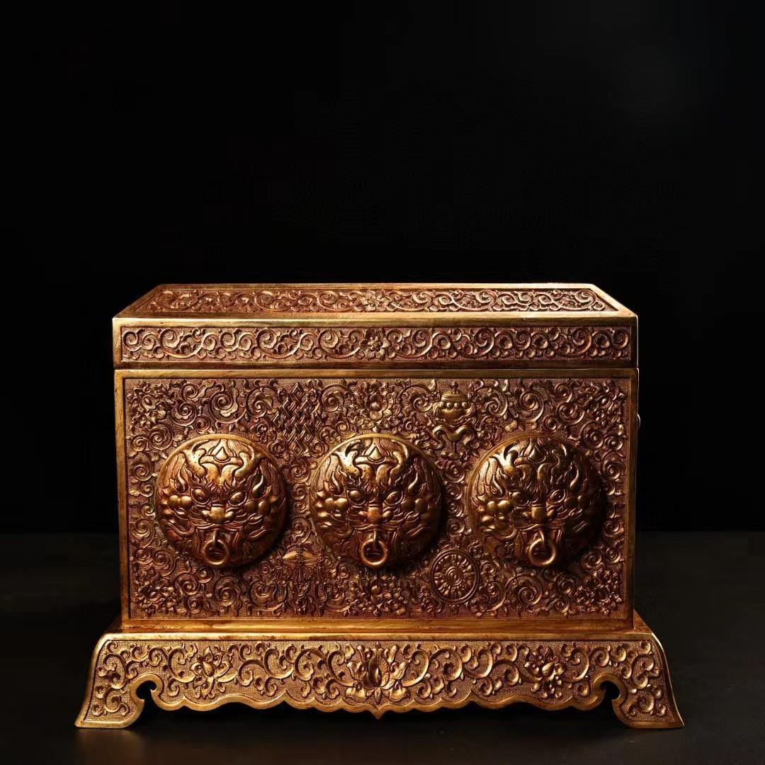 中国古美術・旧藏純銅製の高浮彫鎏金錾彫仏教彫刻経巻経書セット・案頭・置物・文房具