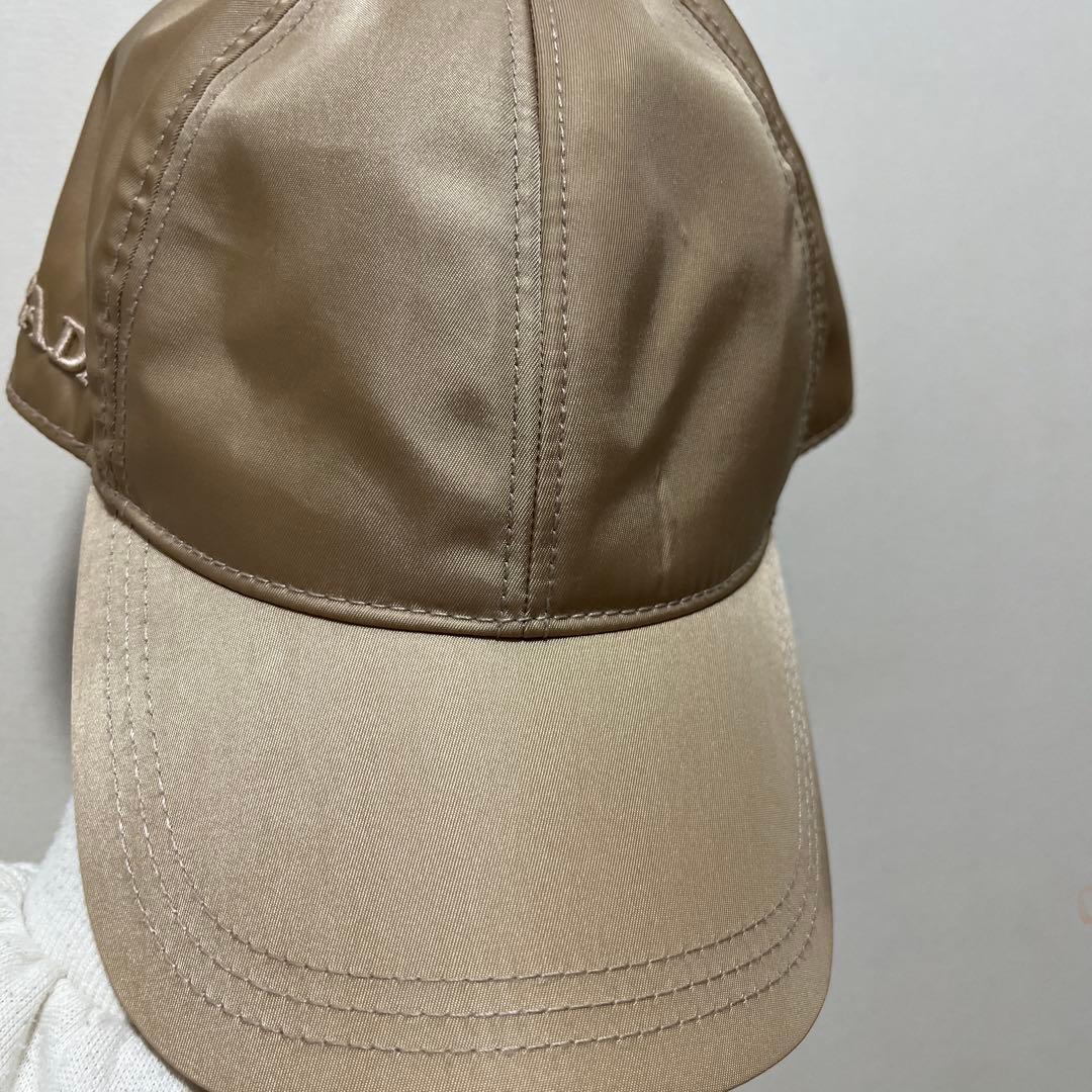 PRADA ベージュ ナイロン キャップ♪即購入okです！正規品⭐︎お値引き中！