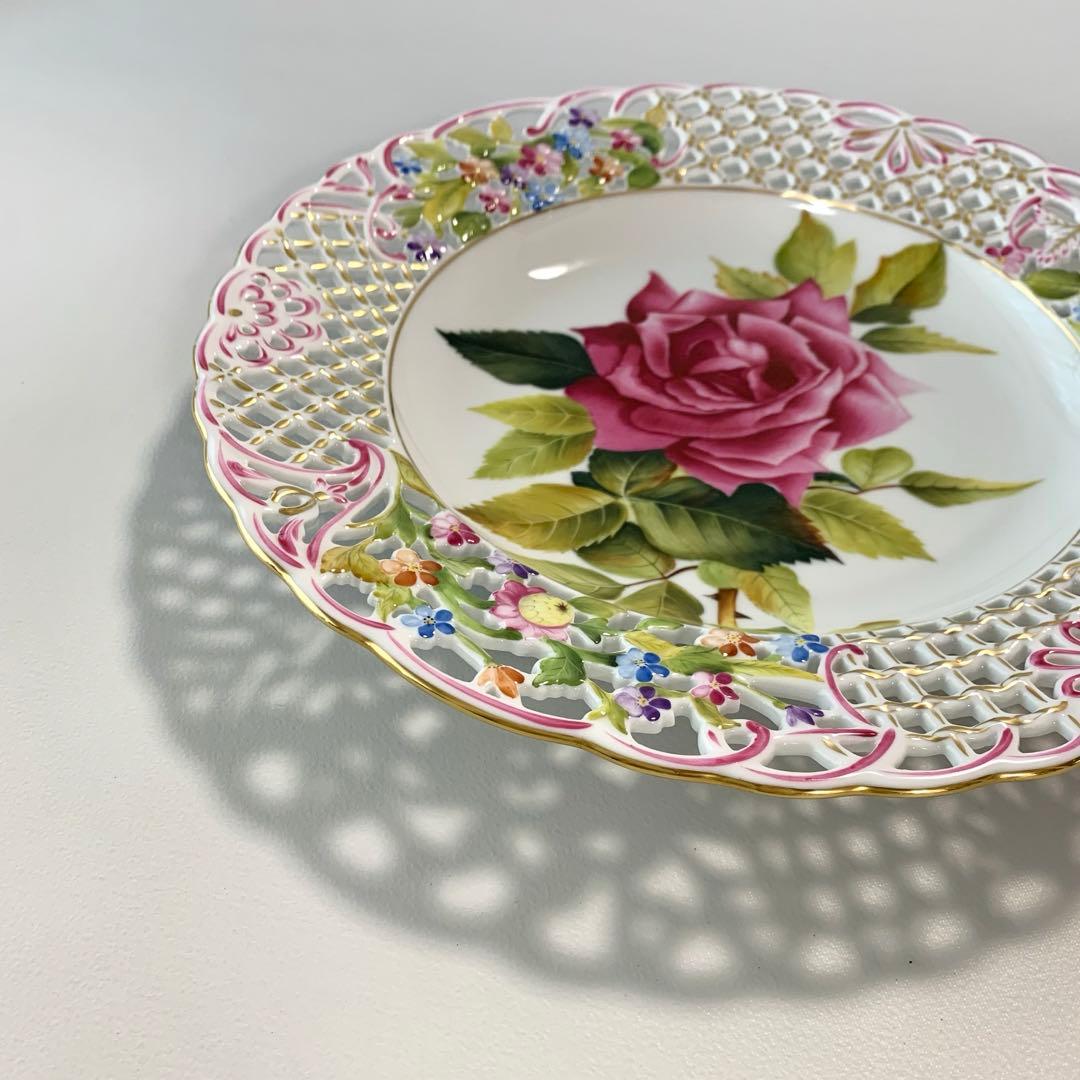 【HEREND】薔薇　プレート　ピアス