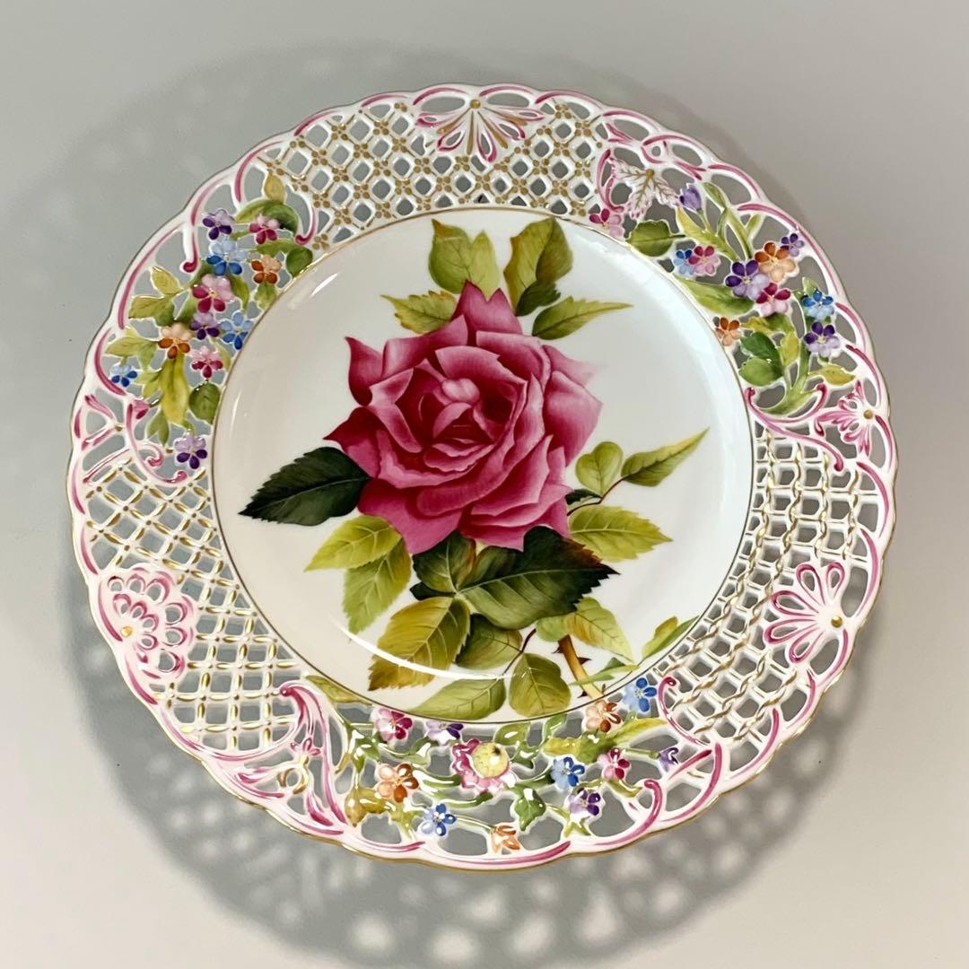 【HEREND】薔薇　プレート　ピアス