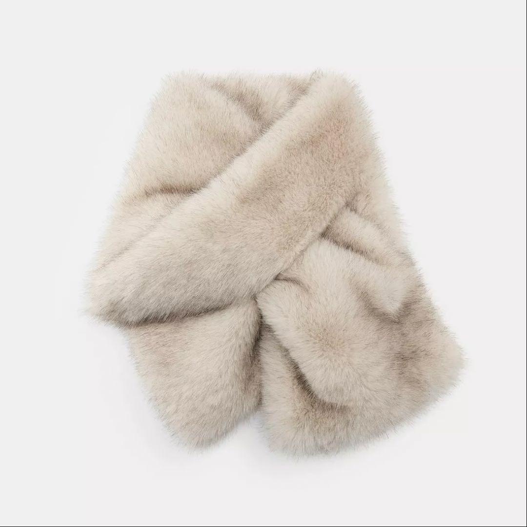 ZARA フェイクファーマフラー