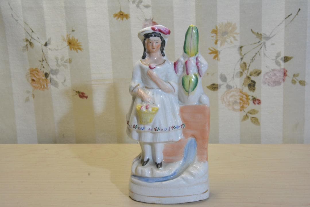 19世紀イギリスのスタッフォードシャー・フィギュア