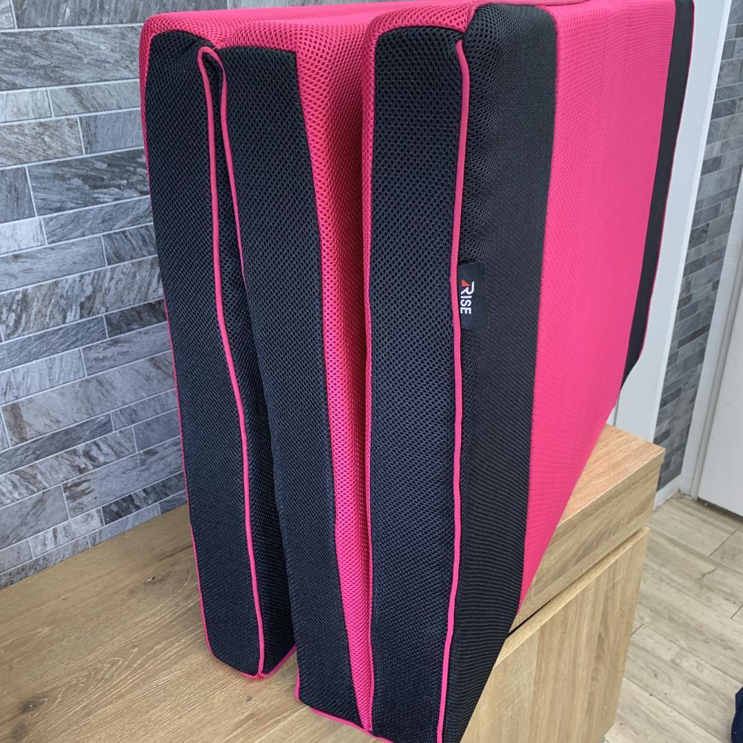 缶詰　送料無料　　美品　RISE　スリープマジック　硬質ウレタンマットレス