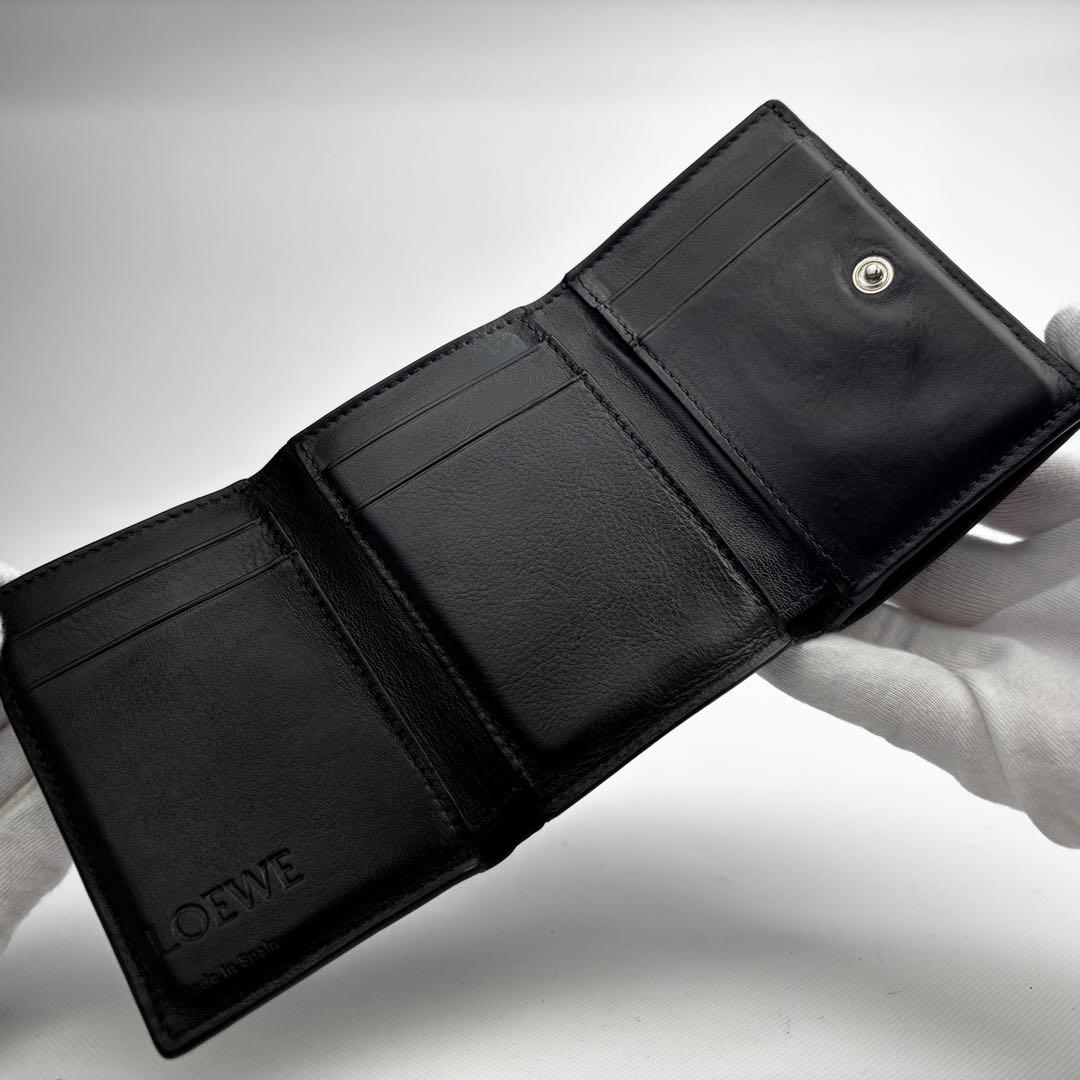 LOEWE ロエベ　アナグラム　トライフォールドウォレット　Ｗホック　三つ折り
