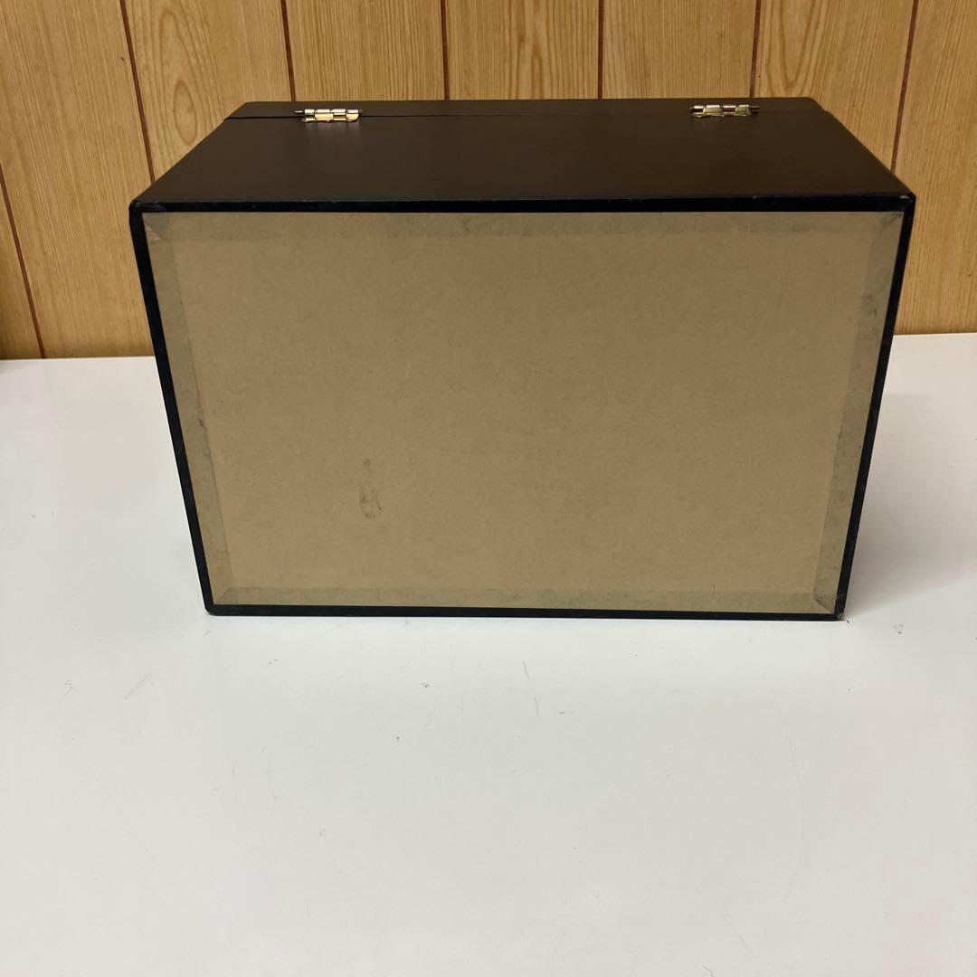 ESV034 【未使用】KAMAYチェコ製ボヘミアグラス、青被せハンドカット花瓶