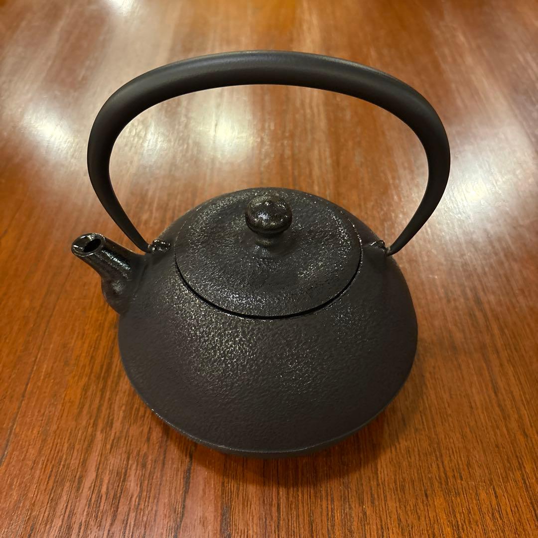 【新品・未使用】南部鉄器 鉄瓶 優 〜ゆう〜 1.1L IH対応