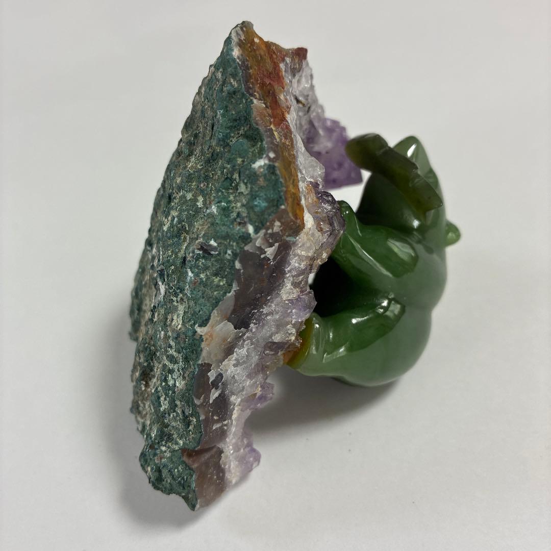 翡翠 クマの置物 アメジスト台座付き