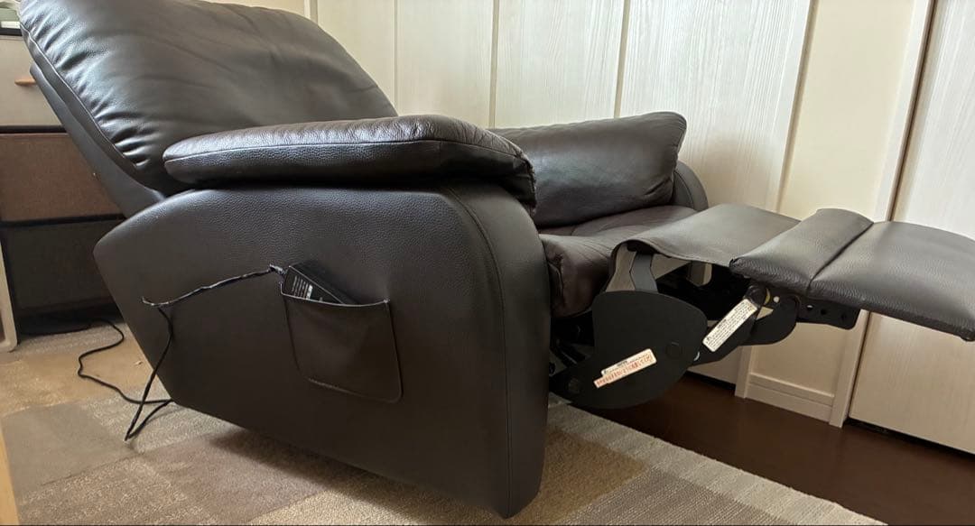1人掛けソファ　電動　リクライニング
