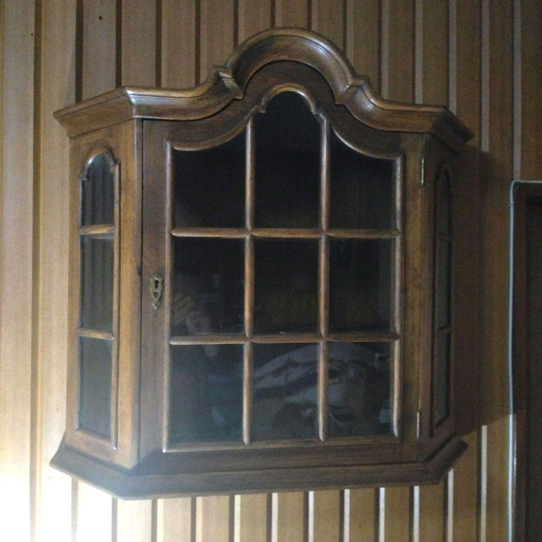 アンティーク風　 3面ガラス 　壁掛け飾り棚