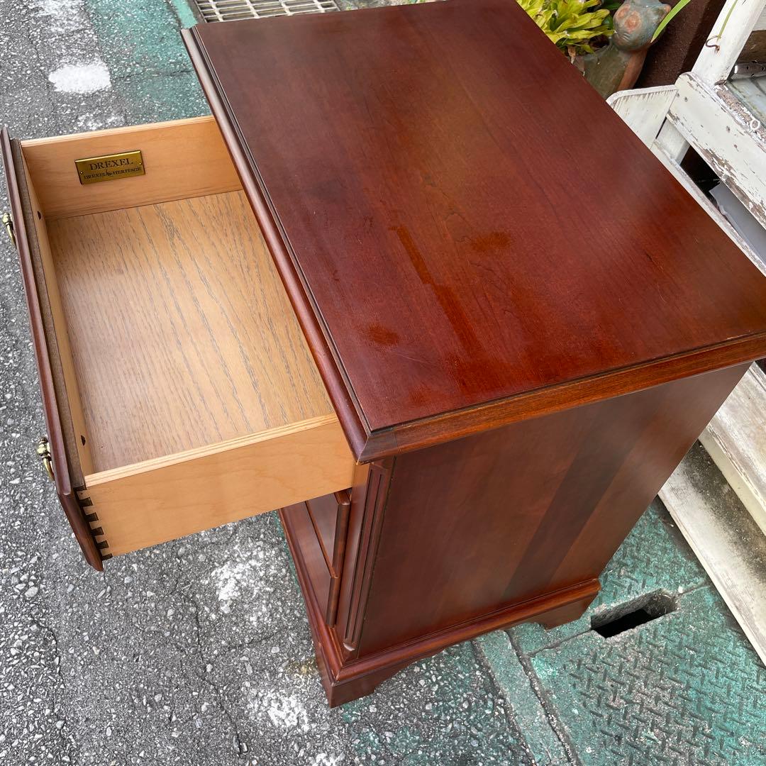 USA ,ドレクセルヘリテージ・ナイトテーブル DREXEL