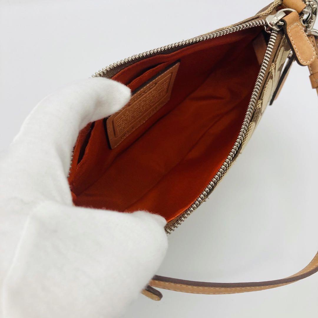 COACH コーチ アクセサリーポーチ ワンショルダー シグネチャー ブラウン