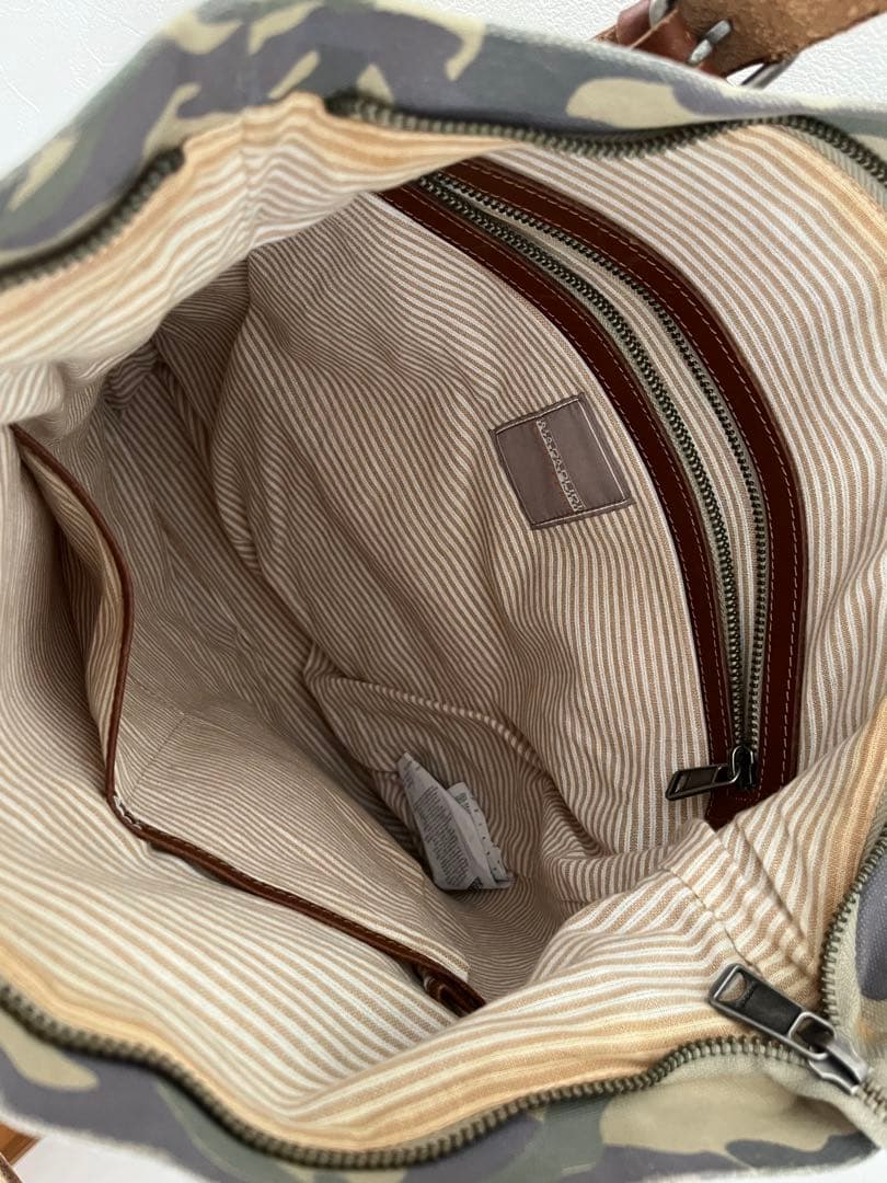 専用ページNAPAPIJRI トートバッグ　カモフラ　迷彩　ユニセックス　レザー