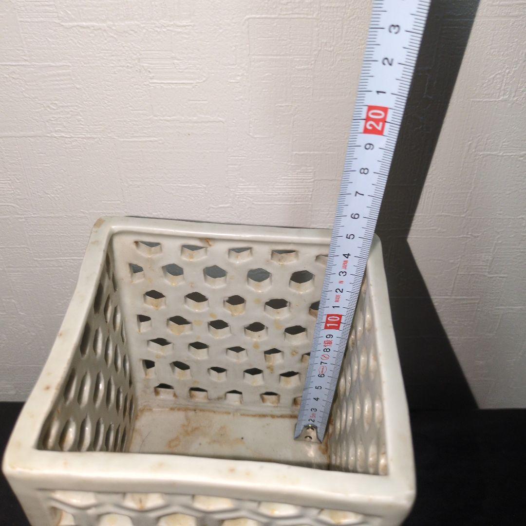 李朝白磁 七宝透かし 筆筒 朝鮮美術 李朝時代 文房具 文房四宝 高麗 古玩