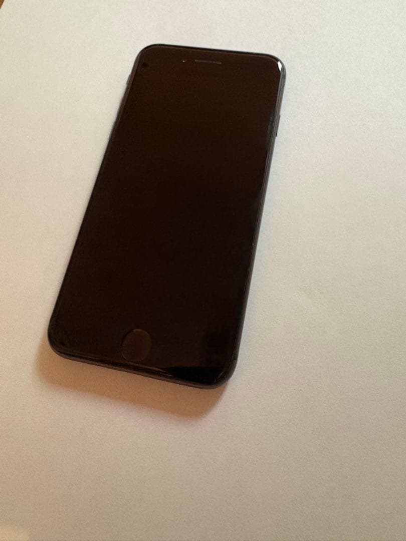 【美品】Apple iPhone 8 ブラック 本体(バッテリー74%)