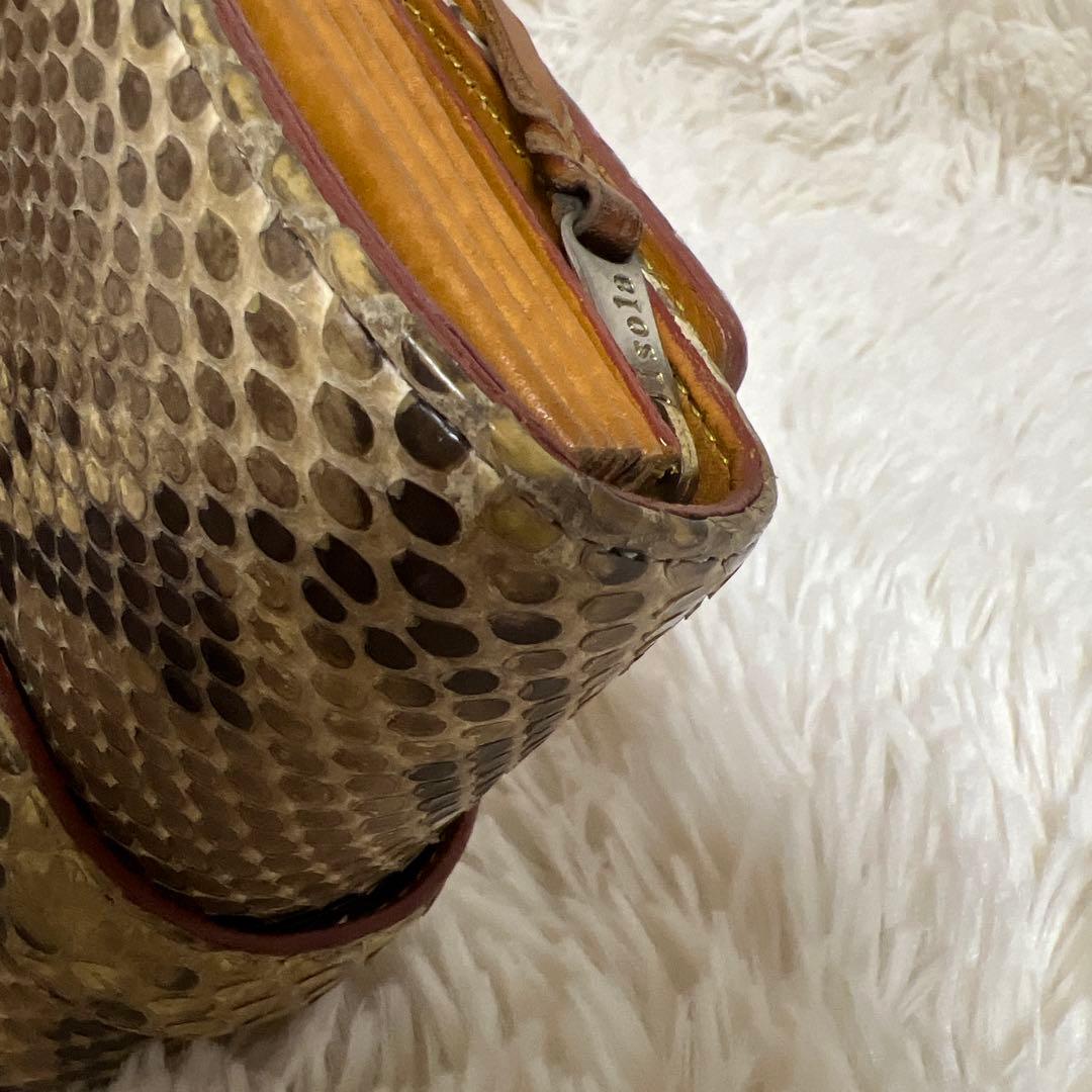 isolaパイソン財布　本革　ジャバラ　コロコロ財布　アイソラ