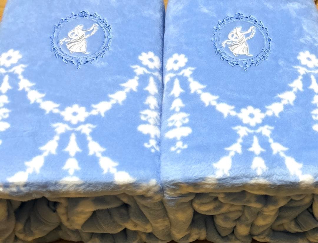 ウェッジウッド ❤︎綿毛布ペア
