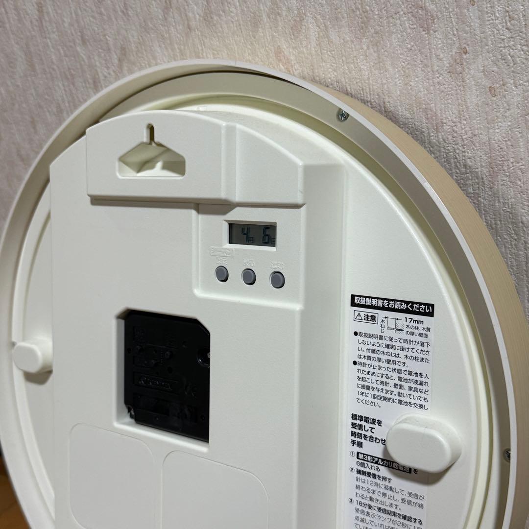 美品 リズム RHYTHM 電波時計 アナログ 連続秒針 野鳥の声 日本野鳥の会