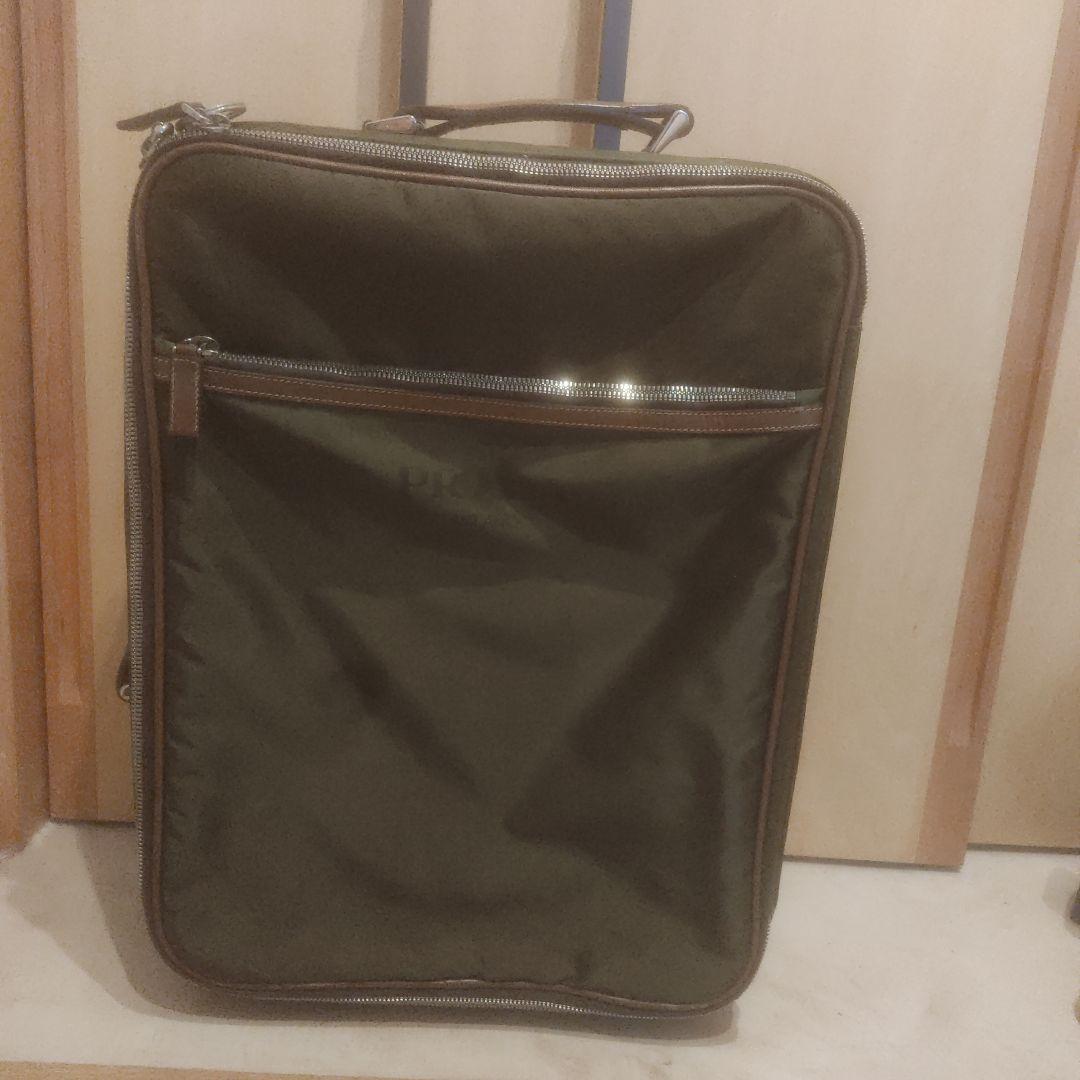 PRADA オリーブ色 ナイロンキャリーケース