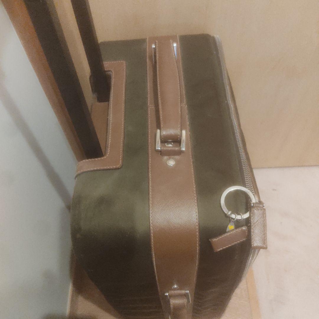 PRADA オリーブ色 ナイロンキャリーケース