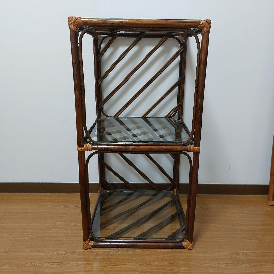 籐　ラタン　ガラス付き3段飾り棚　アンティーク