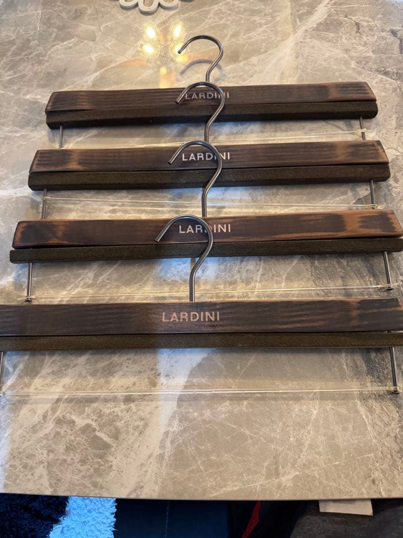 LARDINI パンツ　木製ハンガー 4本セット