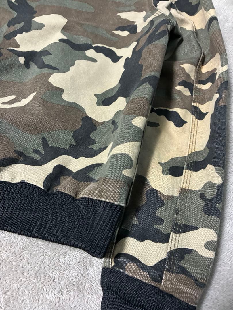 Carhartt フルジップパーカー 迷彩柄 カモフラ柄