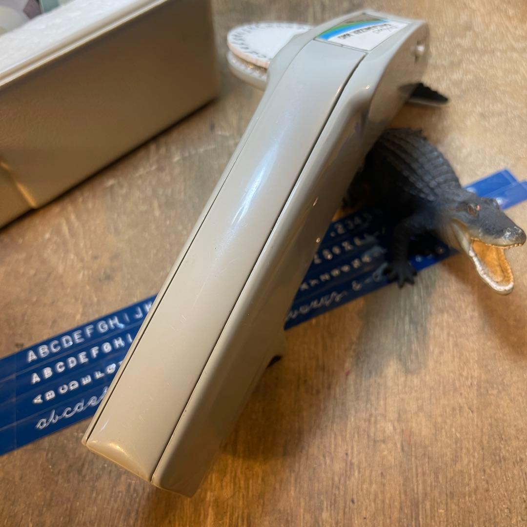 ■製品保証■ 【繋がる筆記体・文字盤4個】ダイモ 1610 DYMO 173-9