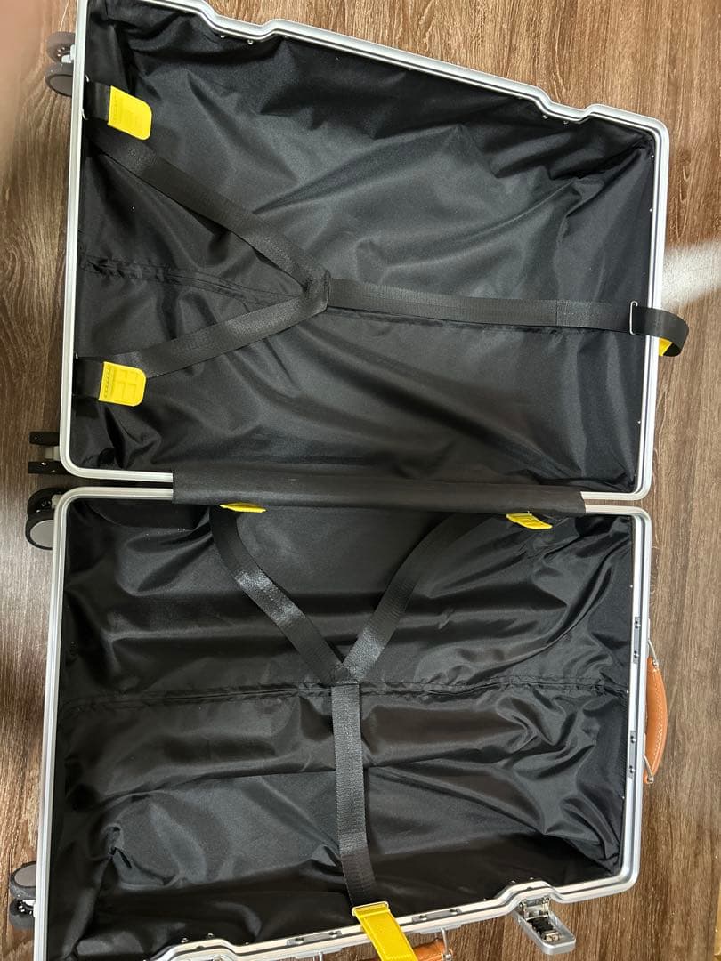 イノベーター innovator キャリーケース スーツケース　アルミ　70L