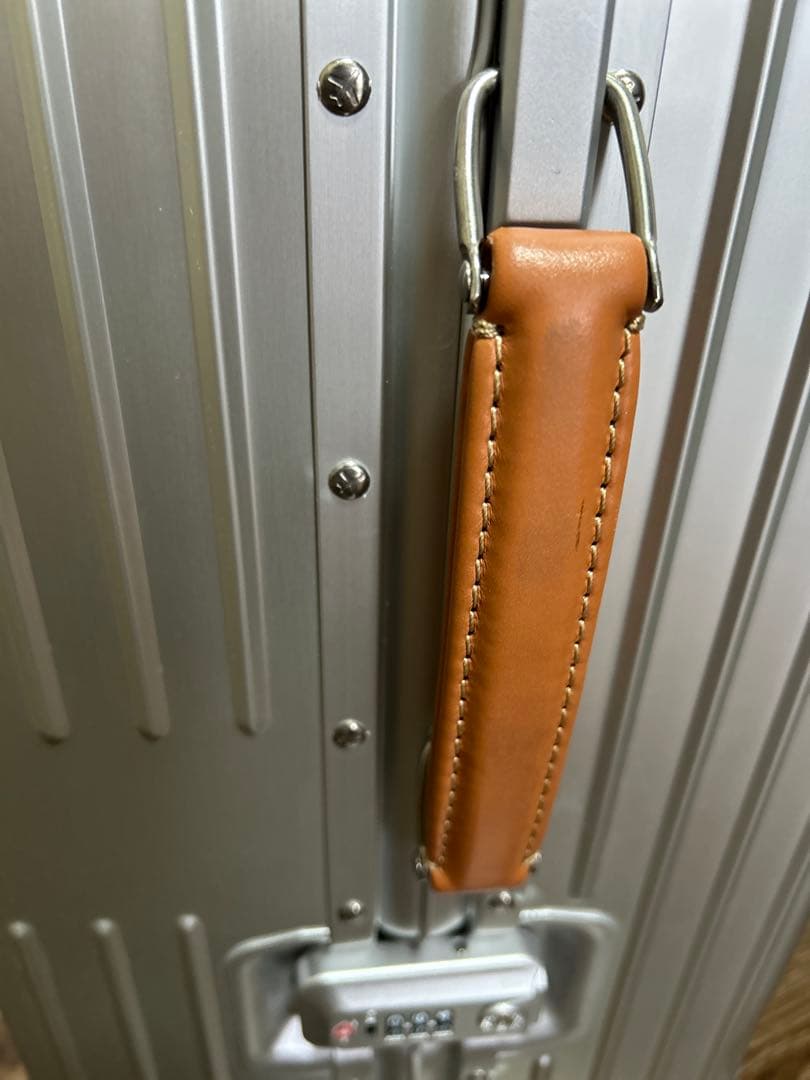 イノベーター innovator キャリーケース スーツケース　アルミ　70L