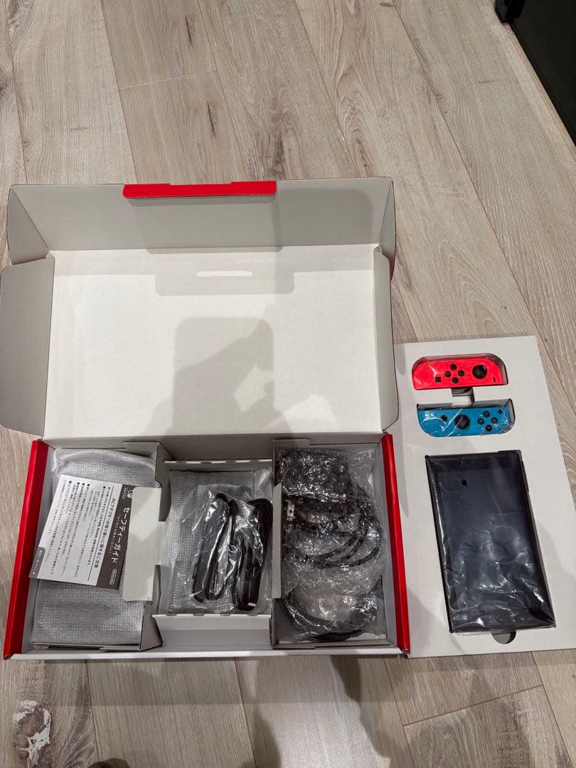 任天堂 Switch 本体 箱付き 付属品全て有り オーダー品 おまけ付❗️初期型