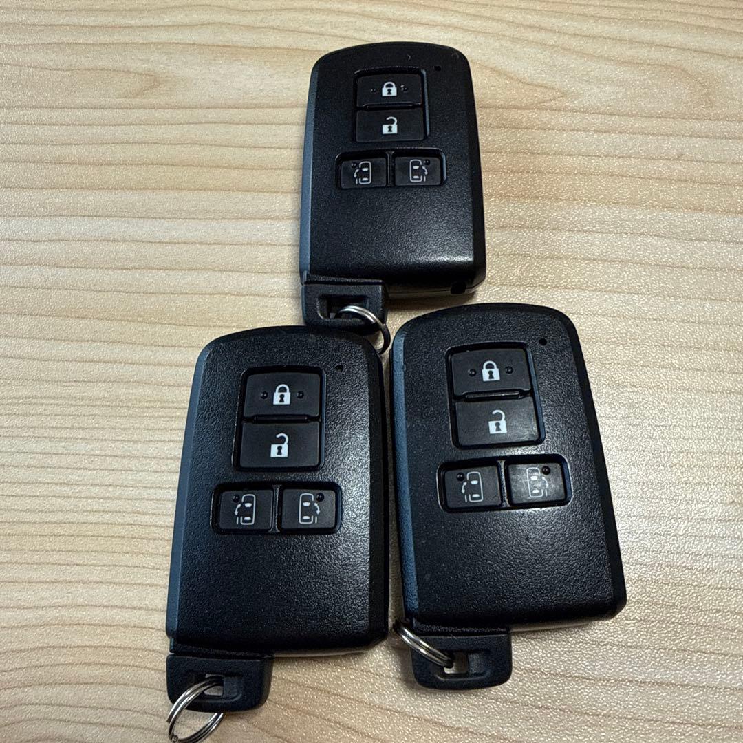 トヨタ純正 アルファード スマートキー (4つボタン) 3個 送料込み